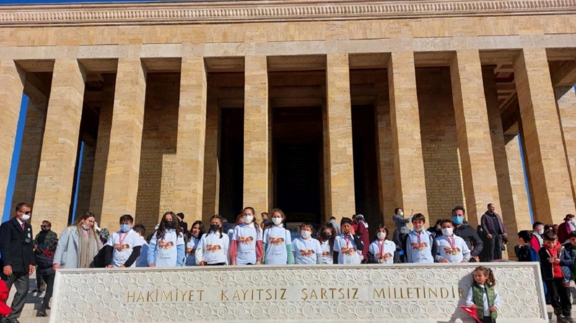 Ortaokul Öğrencilerimiz Atatürk' ün Aramızdan Ayrılışının 83. Yılı Sonrasında, Anıtkabir Ziyareti Programına Katıldılar